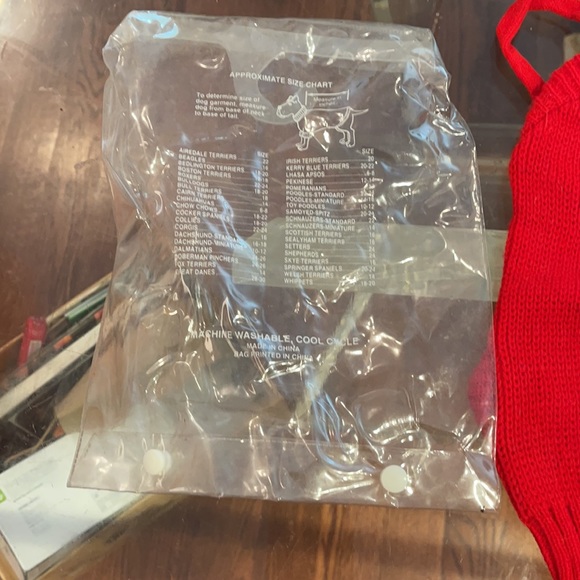 Red Dog Sweater Size Small - Picture 2 of 4